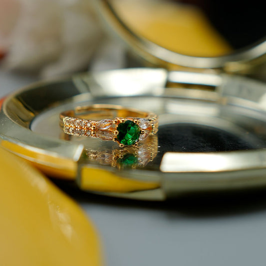 Ring - Round Stone Gold (Green)